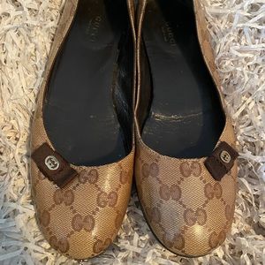 Gucci signature flats
